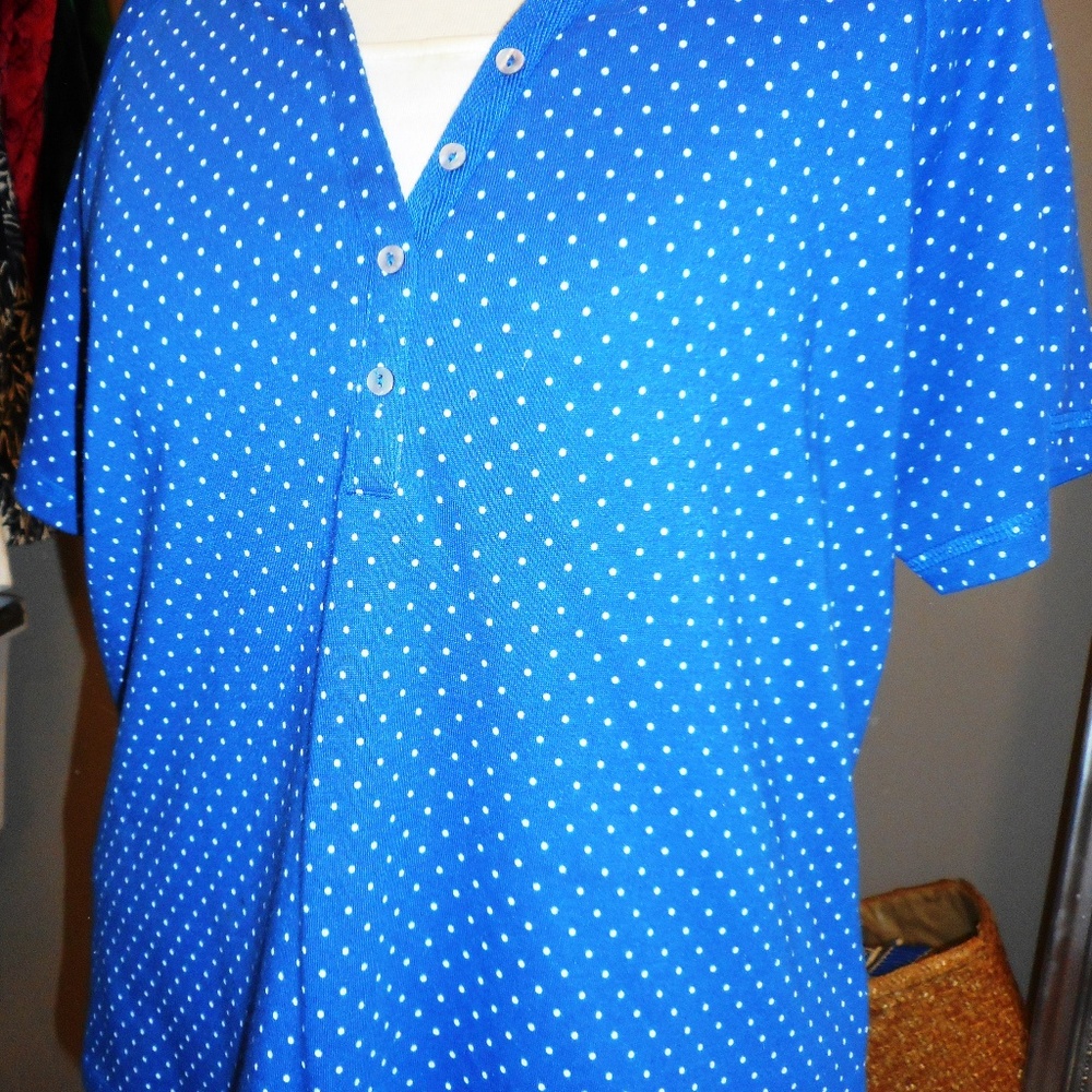 Womens Baxter & Wells blue top with white insert